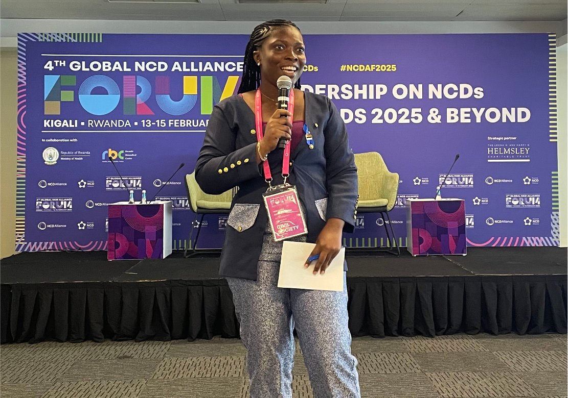 Queen Doe from Ark Development Organization, based in Ghana, introduces Apoorva Gomber for a fireside chat discussion at the T1D pre-conference.