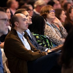 pano_leadershipforum_selects-38