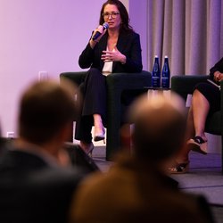 pano_leadershipforum_selects-55