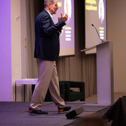 pano_leadershipforum_selects-69