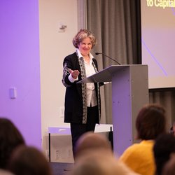 pano_leadershipforum_selects-76