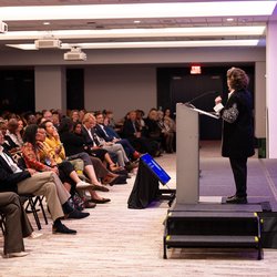 pano_leadershipforum_selects-78